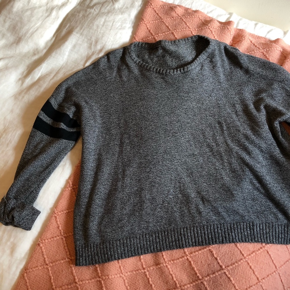 Brandy Melville grey sweater